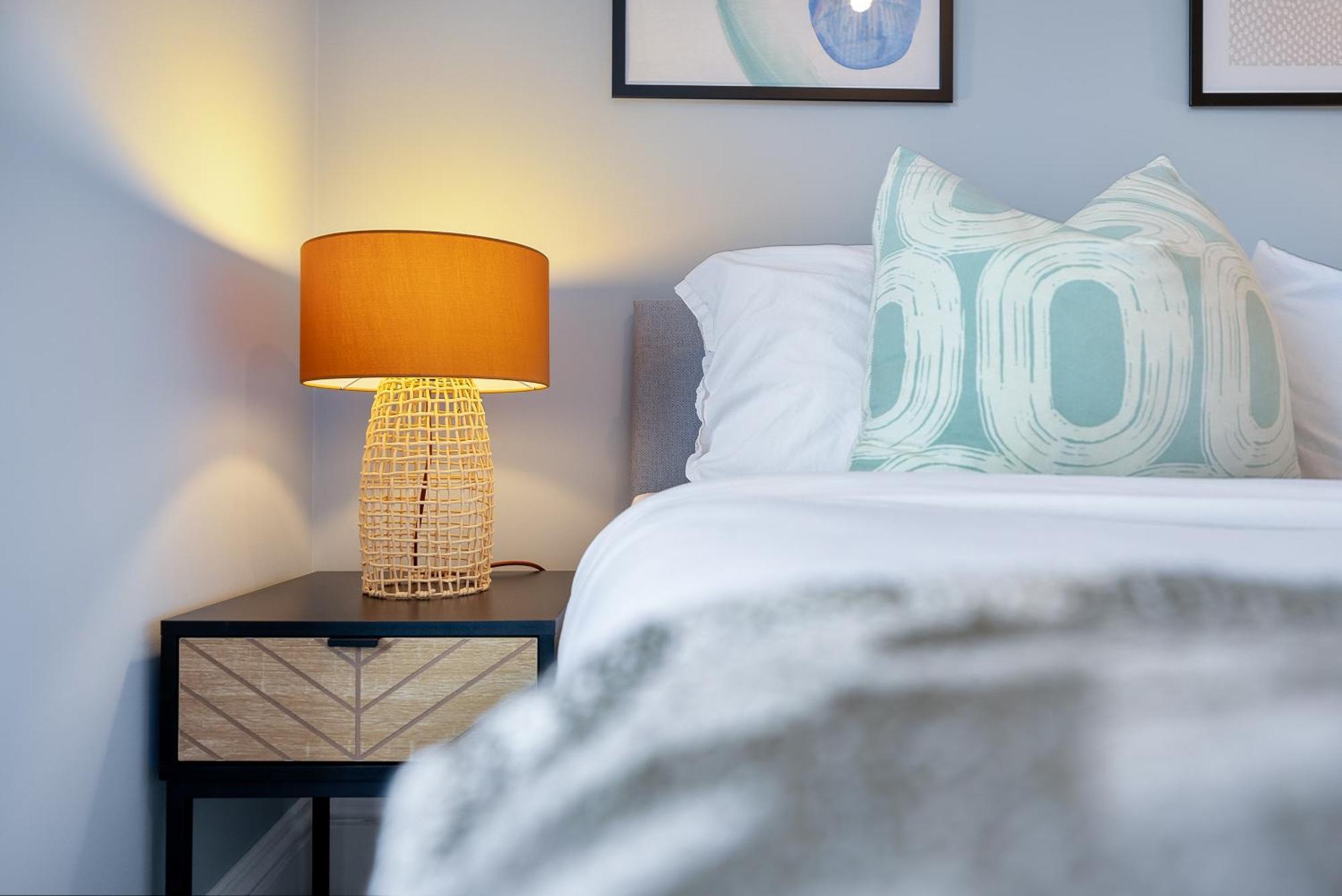 Long Term And Summer Special Offer! 5-Bedroom Spacious, Stunning Design, Sociable Areas & Cosy House Near South Downs Park, Sleeps 11 With Games Room, Private Parking And Garden- By Blue Puffin Stays Уотерлувилл Экстерьер фото