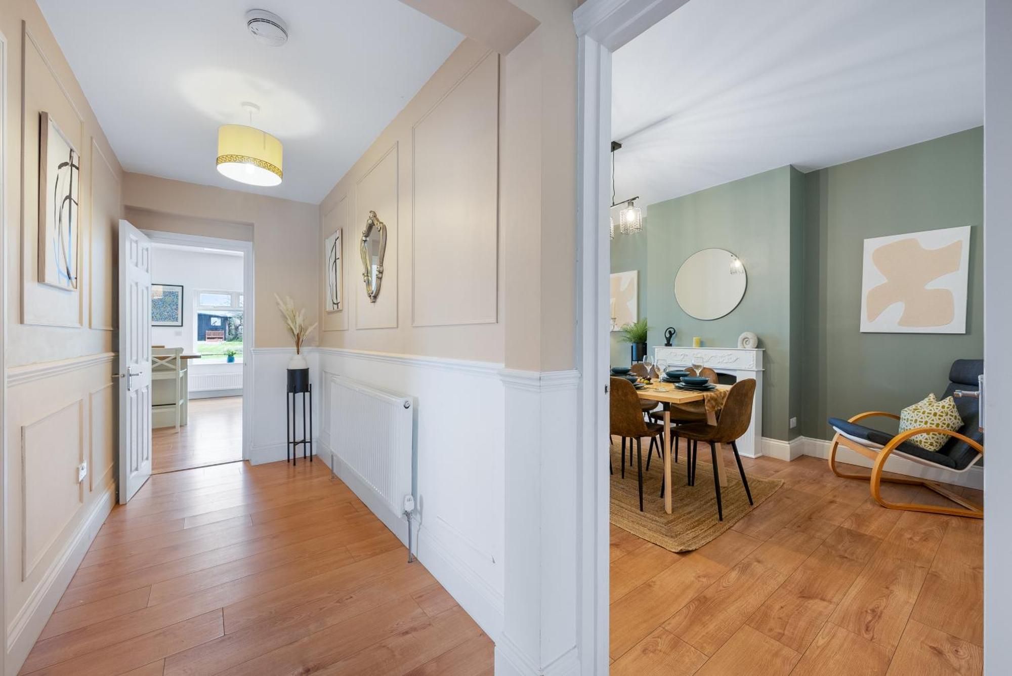 Long Term And Summer Special Offer! 5-Bedroom Spacious, Stunning Design, Sociable Areas & Cosy House Near South Downs Park, Sleeps 11 With Games Room, Private Parking And Garden- By Blue Puffin Stays Уотерлувилл Экстерьер фото