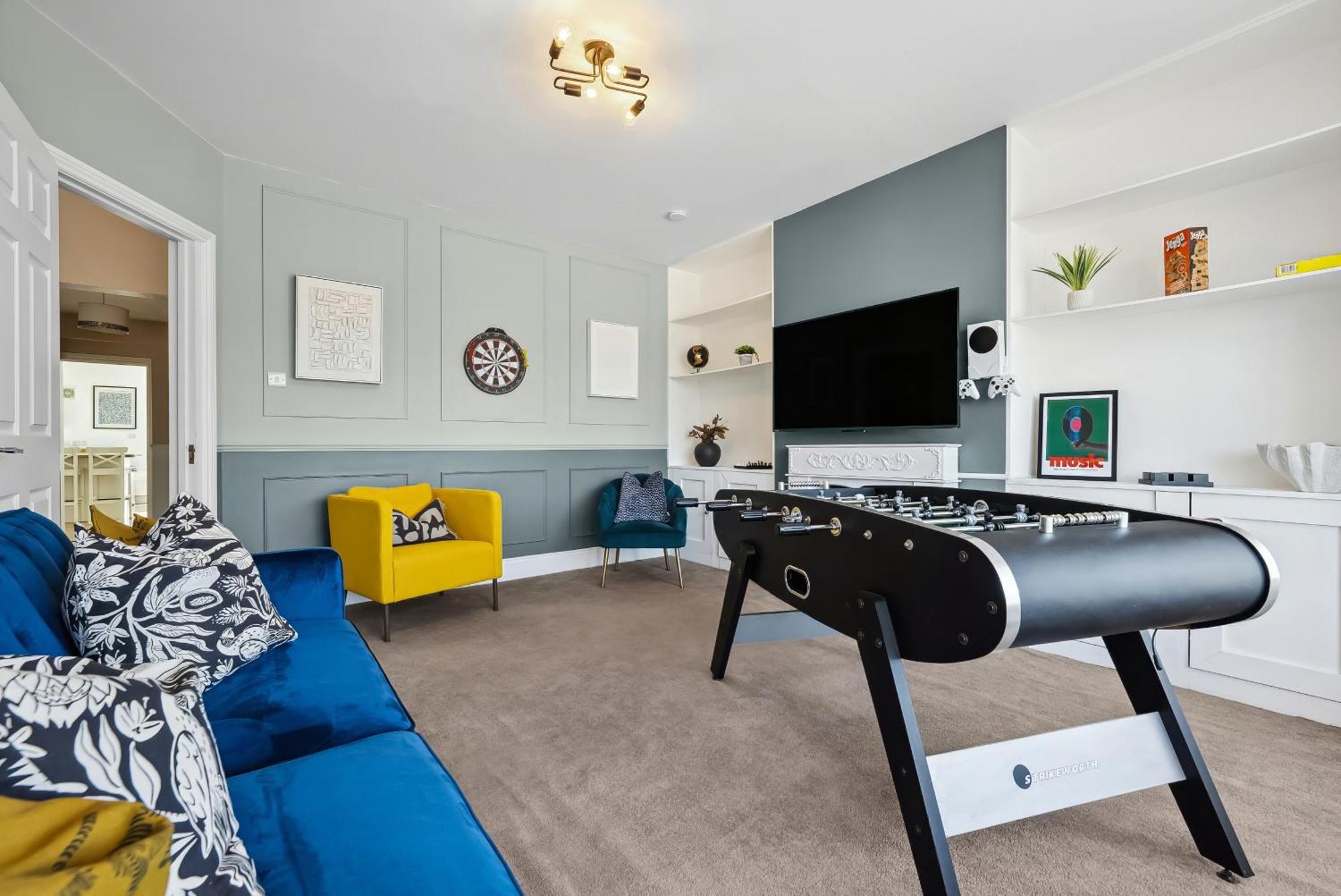 Long Term And Summer Special Offer! 5-Bedroom Spacious, Stunning Design, Sociable Areas & Cosy House Near South Downs Park, Sleeps 11 With Games Room, Private Parking And Garden- By Blue Puffin Stays Уотерлувилл Экстерьер фото