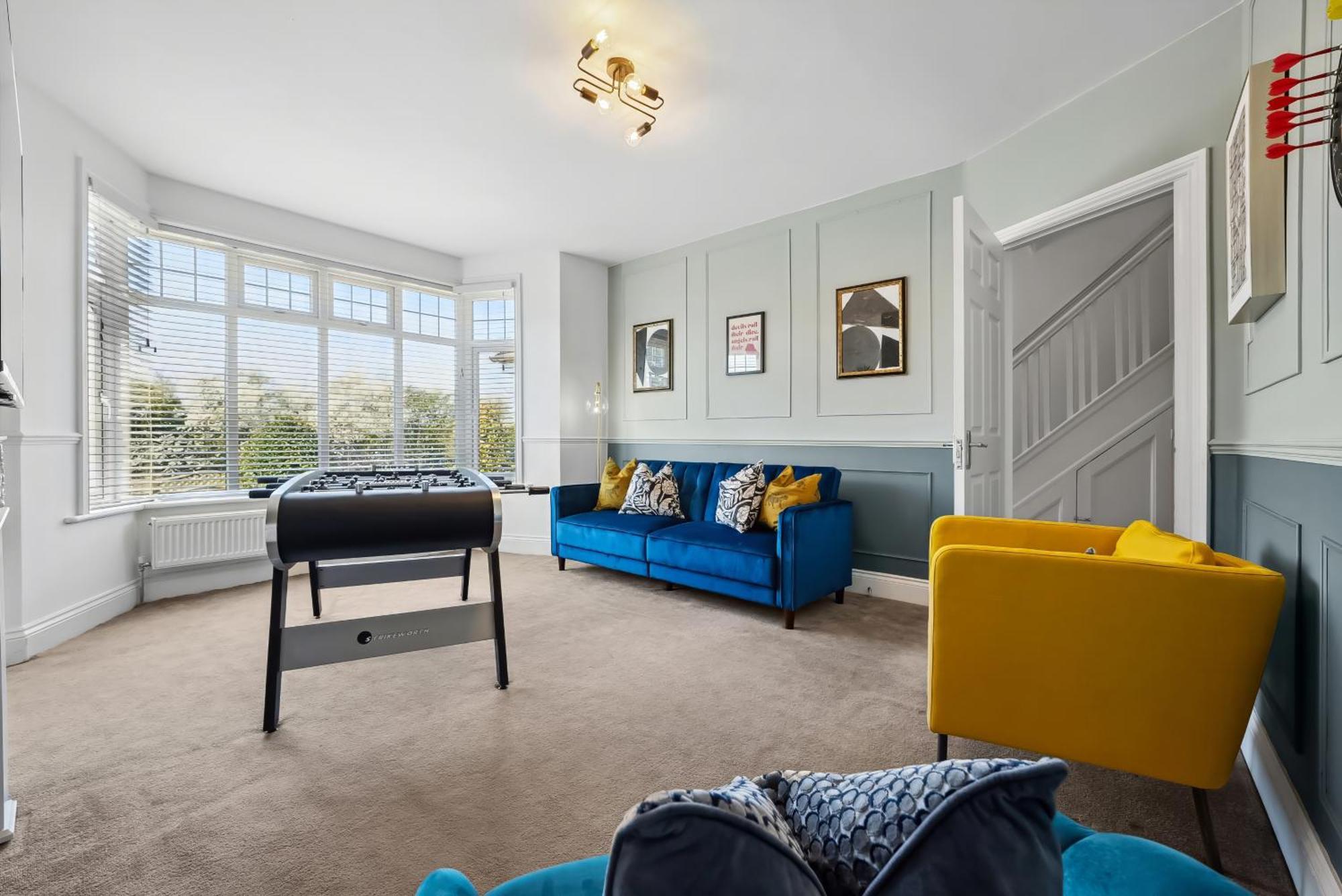 Long Term And Summer Special Offer! 5-Bedroom Spacious, Stunning Design, Sociable Areas & Cosy House Near South Downs Park, Sleeps 11 With Games Room, Private Parking And Garden- By Blue Puffin Stays Уотерлувилл Экстерьер фото